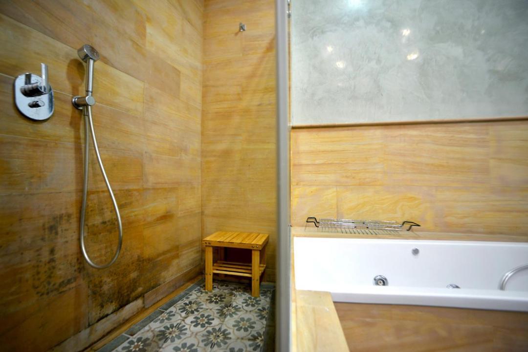 Classic And Luxury- 2Bd 2Bth- Sierpes Seville Luaran gambar